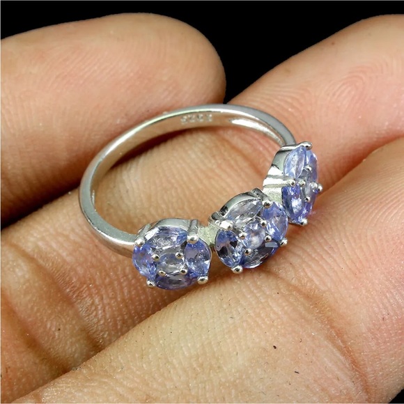 White gold Tanzanite ring size 8 - Picture 3 of 4